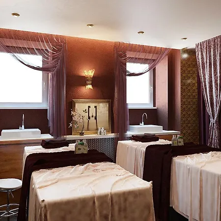 Royal Boutique And 5* تالين